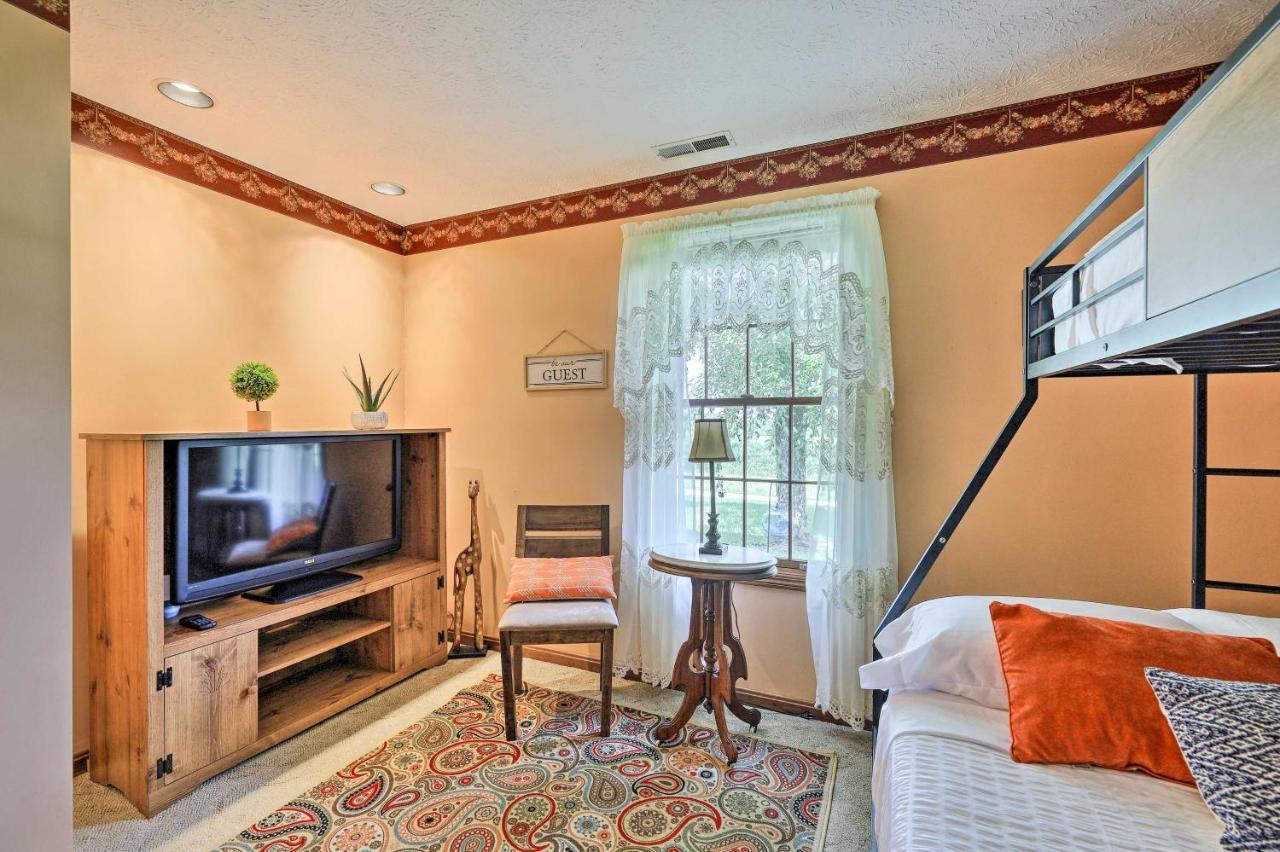 فيلا Charming Williamstown Retreat With Private Yard المظهر الخارجي الصورة