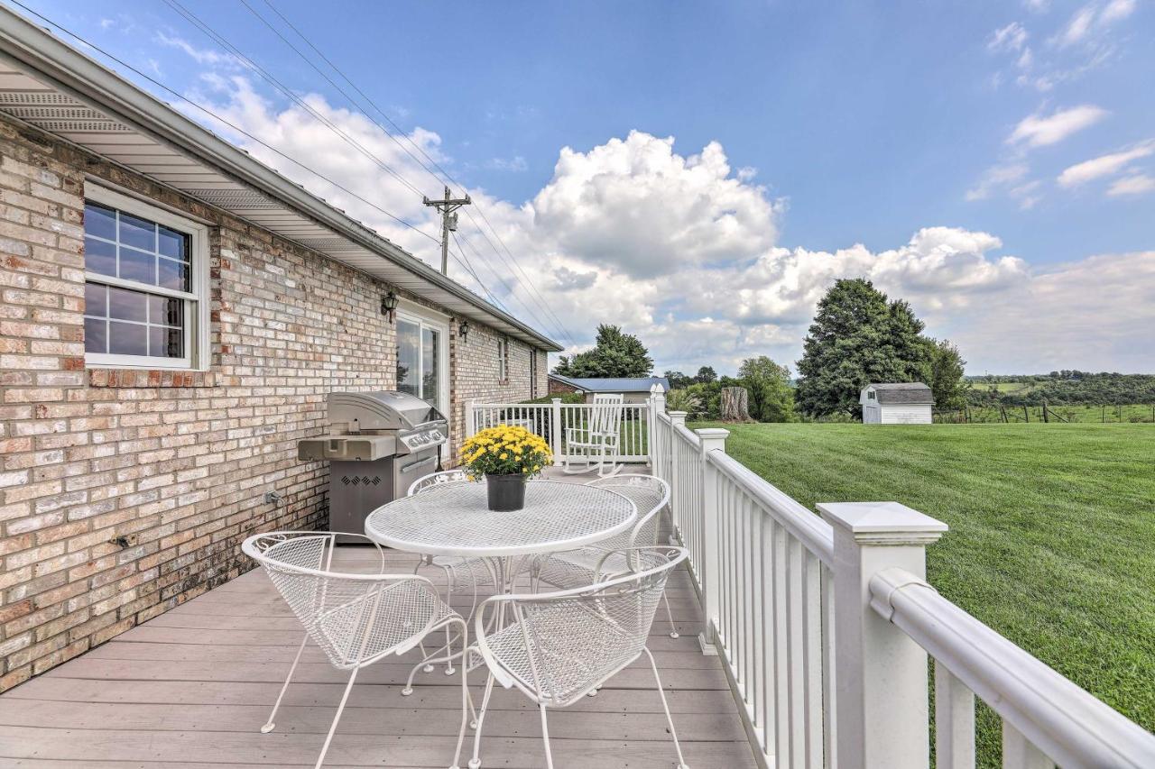 فيلا Charming Williamstown Retreat With Private Yard المظهر الخارجي الصورة
