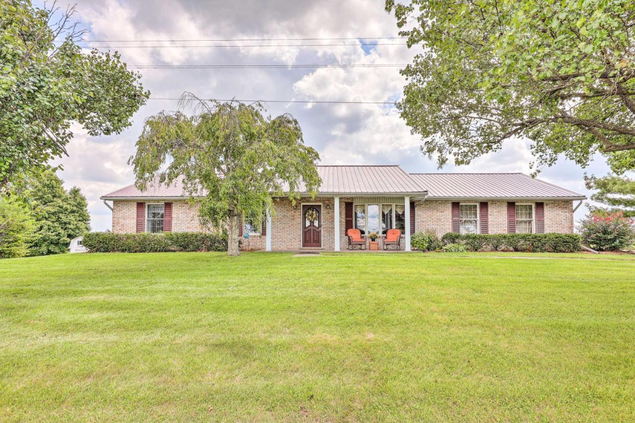 فيلا Charming Williamstown Retreat With Private Yard المظهر الخارجي الصورة