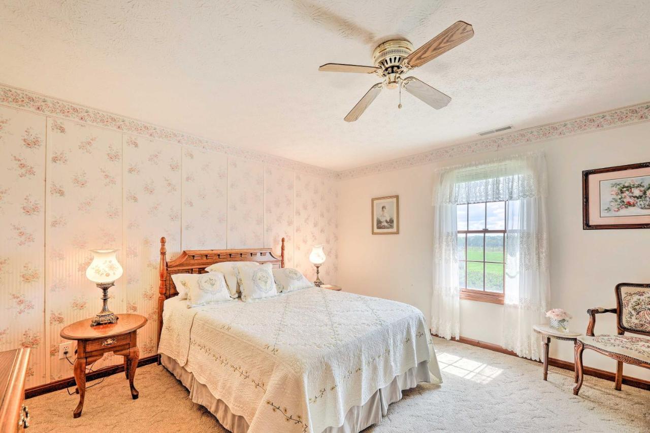 فيلا Charming Williamstown Retreat With Private Yard المظهر الخارجي الصورة